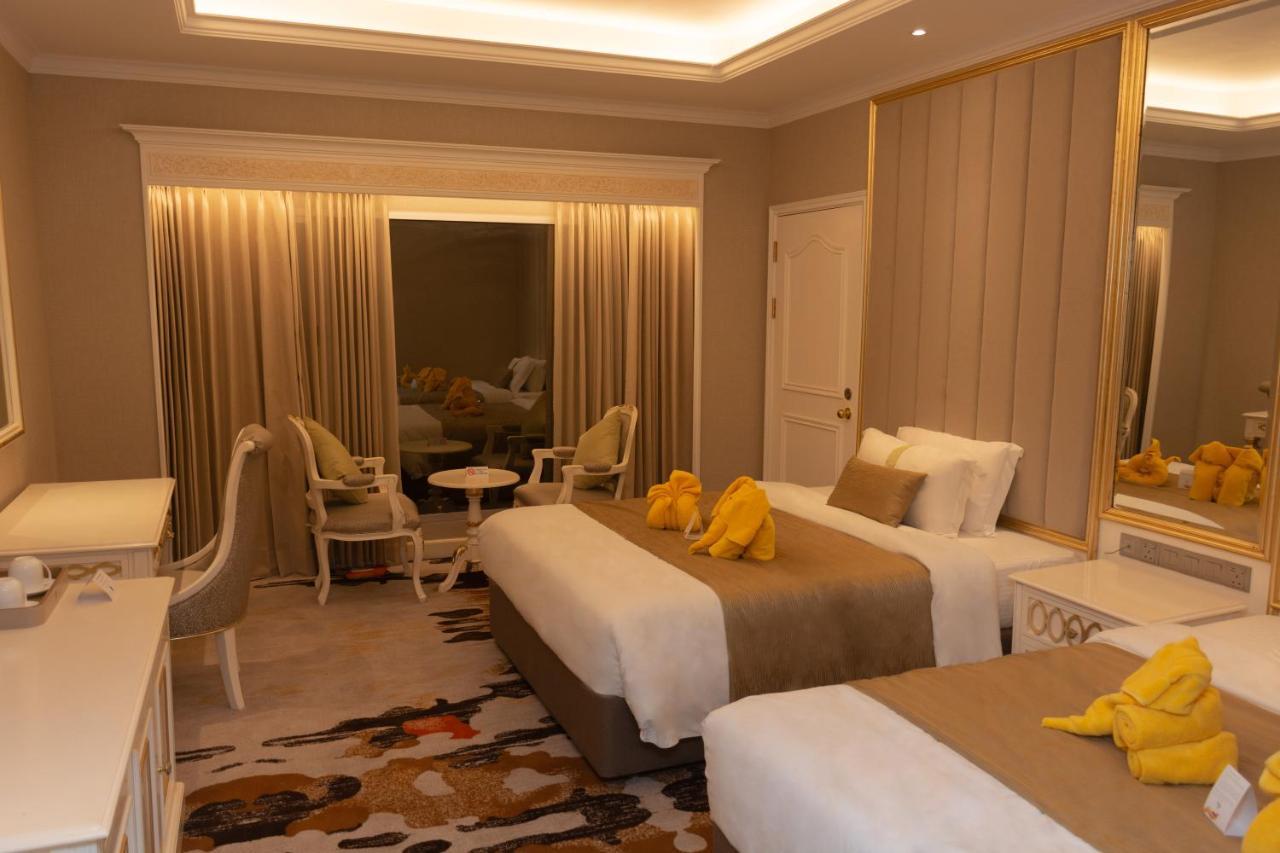 Puteri Wing - Riverside Majestic Hotel Kuching