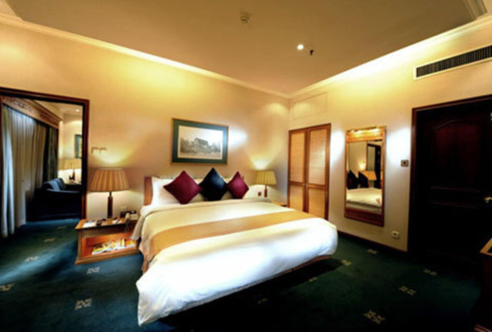 Hotel Puteri Wing - Riverside Majestic Kuching